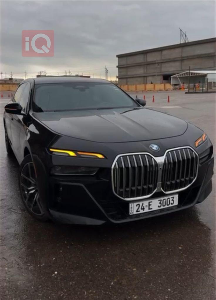 بي ام دبليو الفئة 7